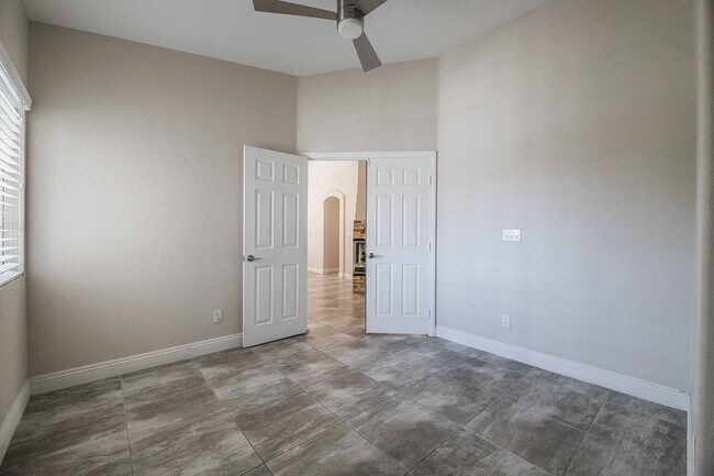 Building Photo - STUNNING 3 Bedroom Home with a 3 CAR GARAGE & RV PARKING!