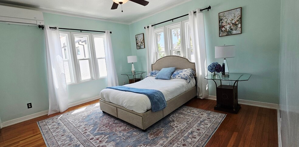 Building Photo - 1433 Livonia Ave