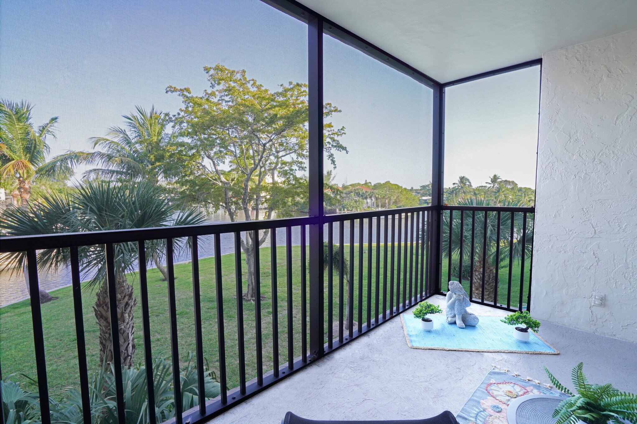 Building Photo - 7 Royal Palm Way