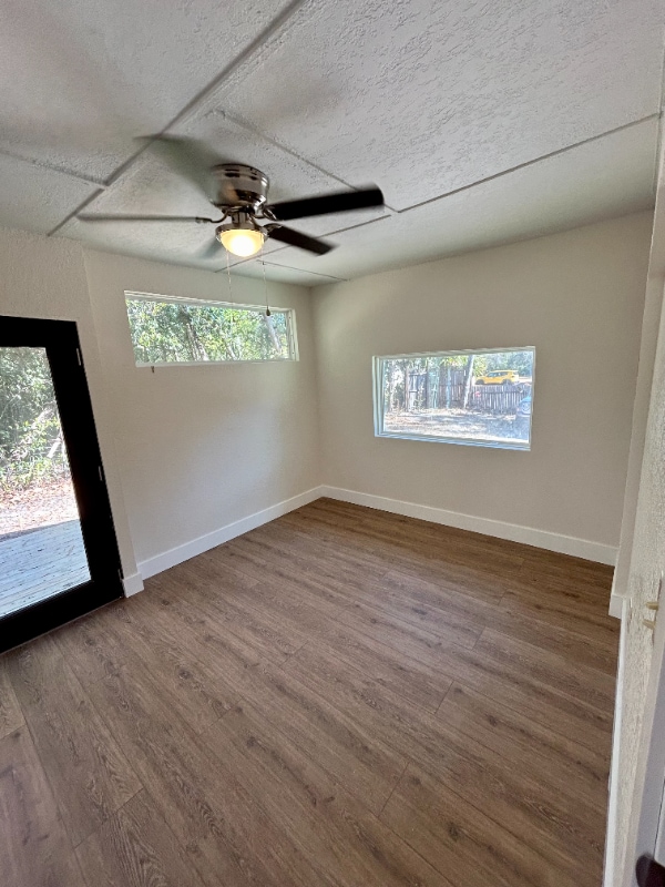 Building Photo - 18812 Carr Dr