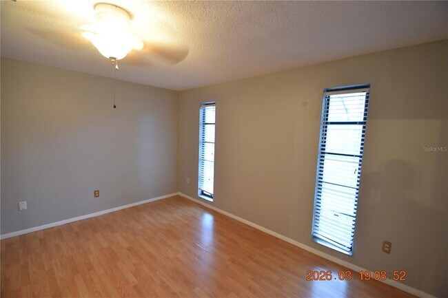 Building Photo - 2562 Redwood Way