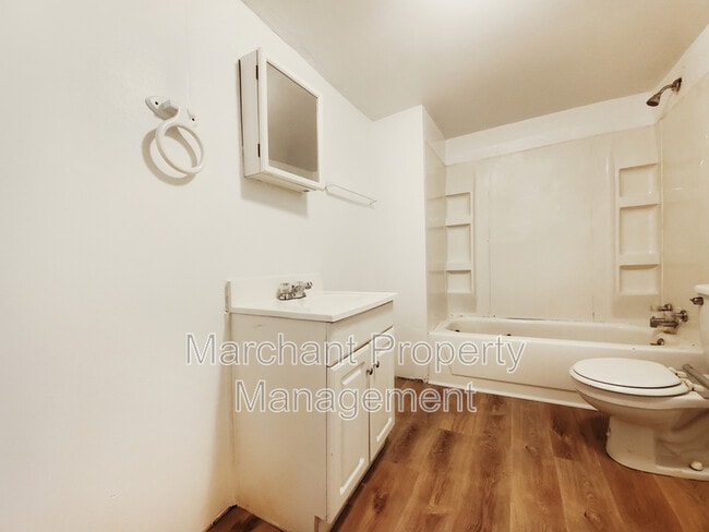 Building Photo - 8 Pettee St