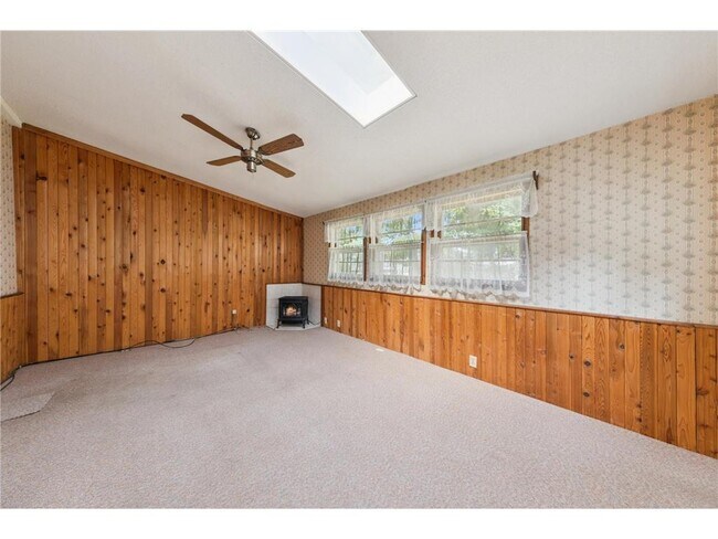 Building Photo - 9010 61st 1/2 Ave N