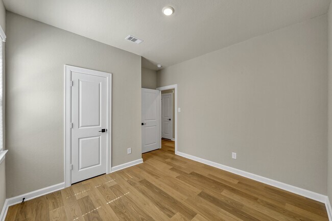 Building Photo - 23110 Dadi Orchid Dr