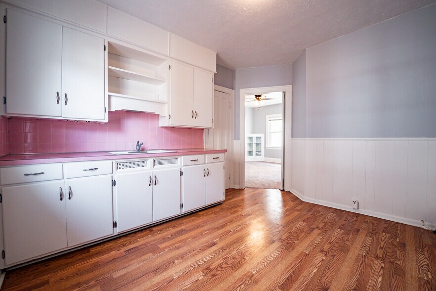 Building Photo - 2085 Marlowe Ave