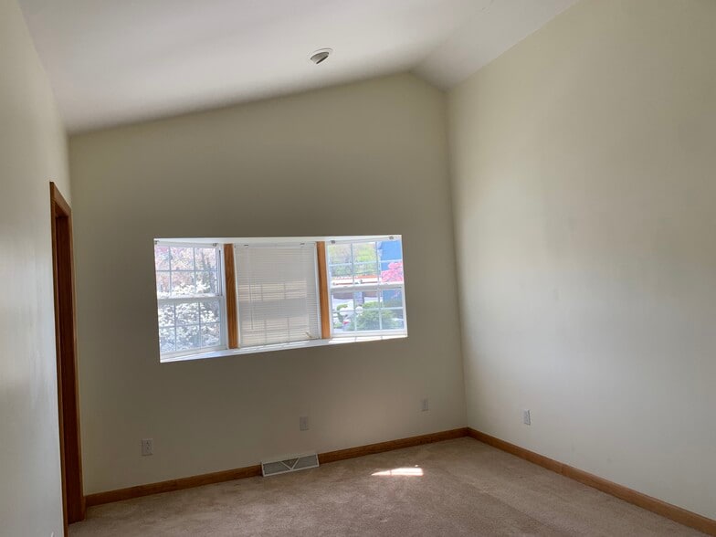 Main bedroom - 1408 3rd Ave