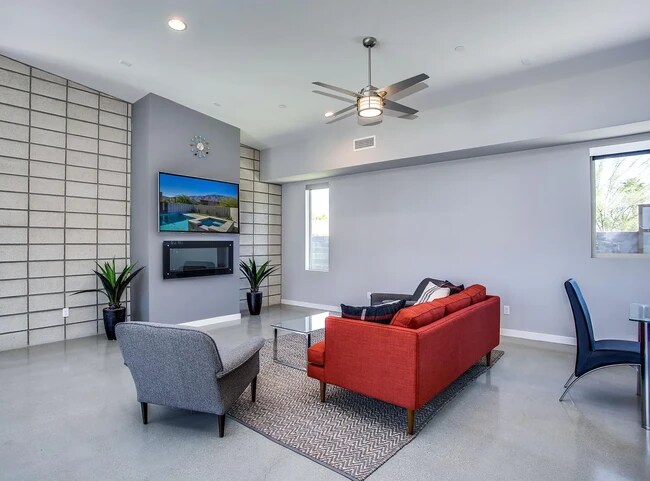 Building Photo - 1153 Solace Ct