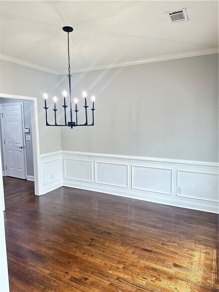 Building Photo - 540 Langley Creek Dr