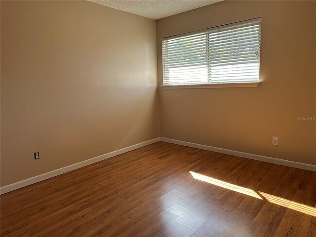 Building Photo - 6328 Newtown Cir