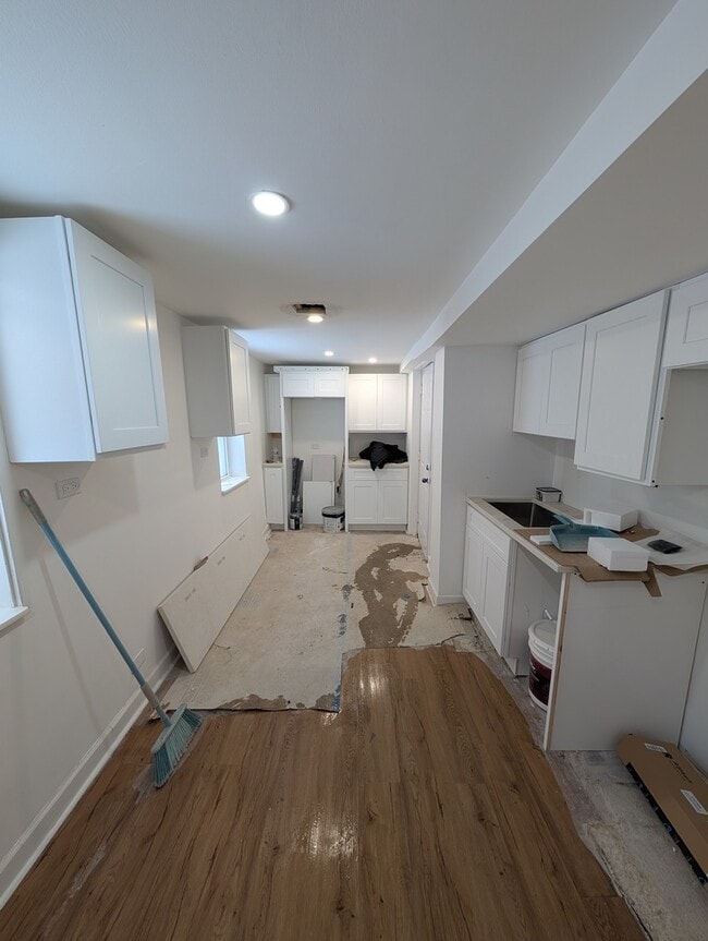 Building Photo - 3823 N Whipple St