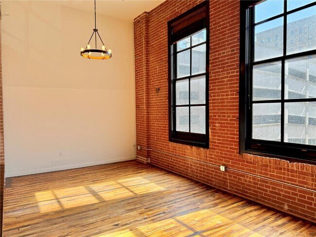 Building Photo - 1520 Washington Ave