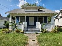 Building Photo - !! Spacious 2-Bedroom, 1-Bathroom Home AVA...