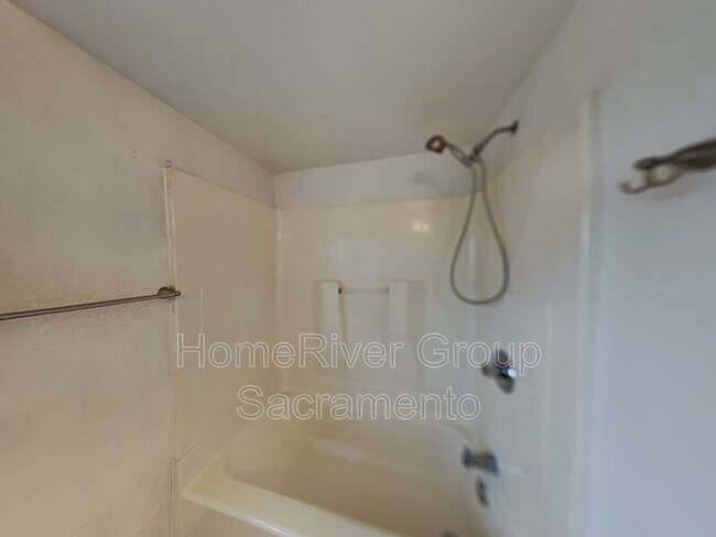 Building Photo - 431 Windward Way