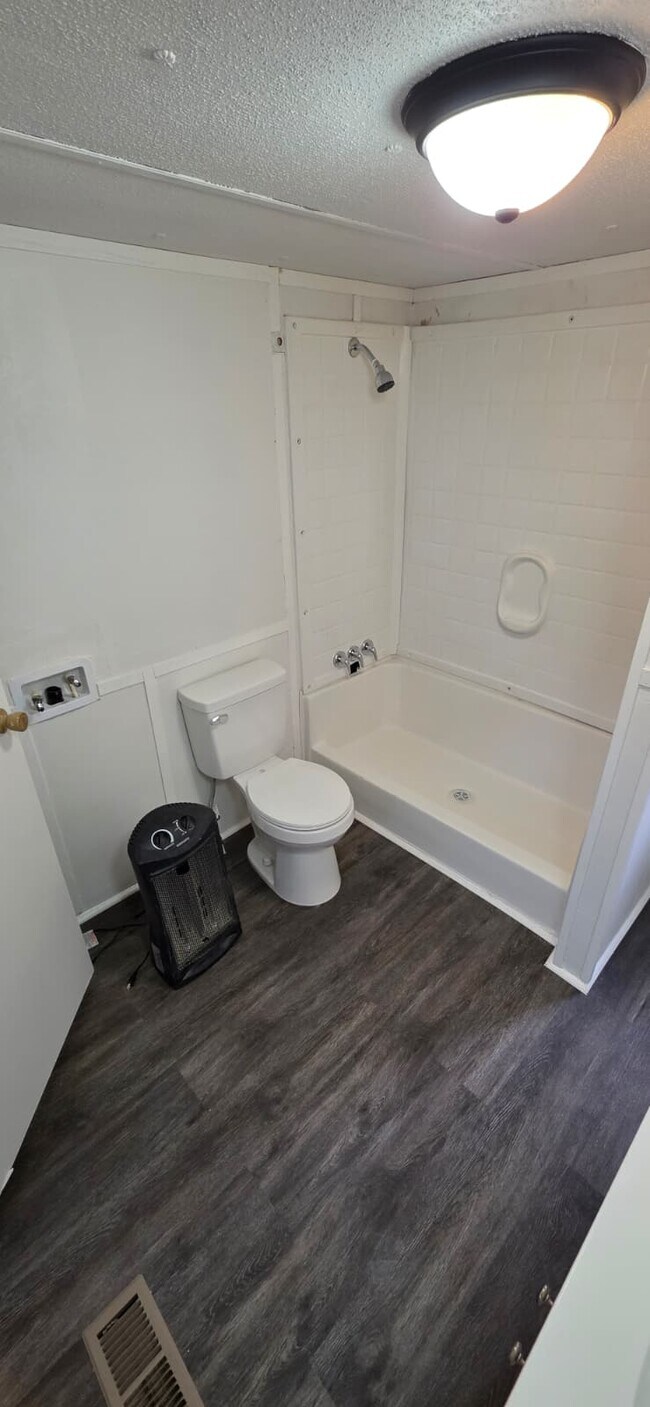 Building Photo - 8364 Cedar St