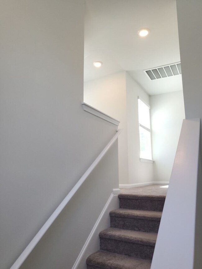 Building Photo - Watergrass in Richmond Hill