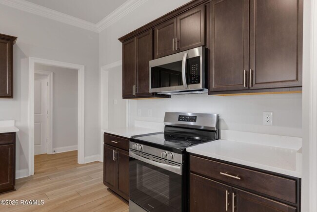 Building Photo - 106 Bejeweled Ave