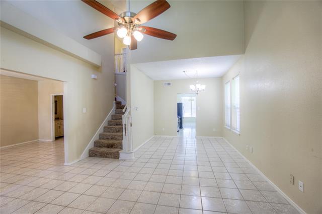 Building Photo - 2218 Meadowstone Dr