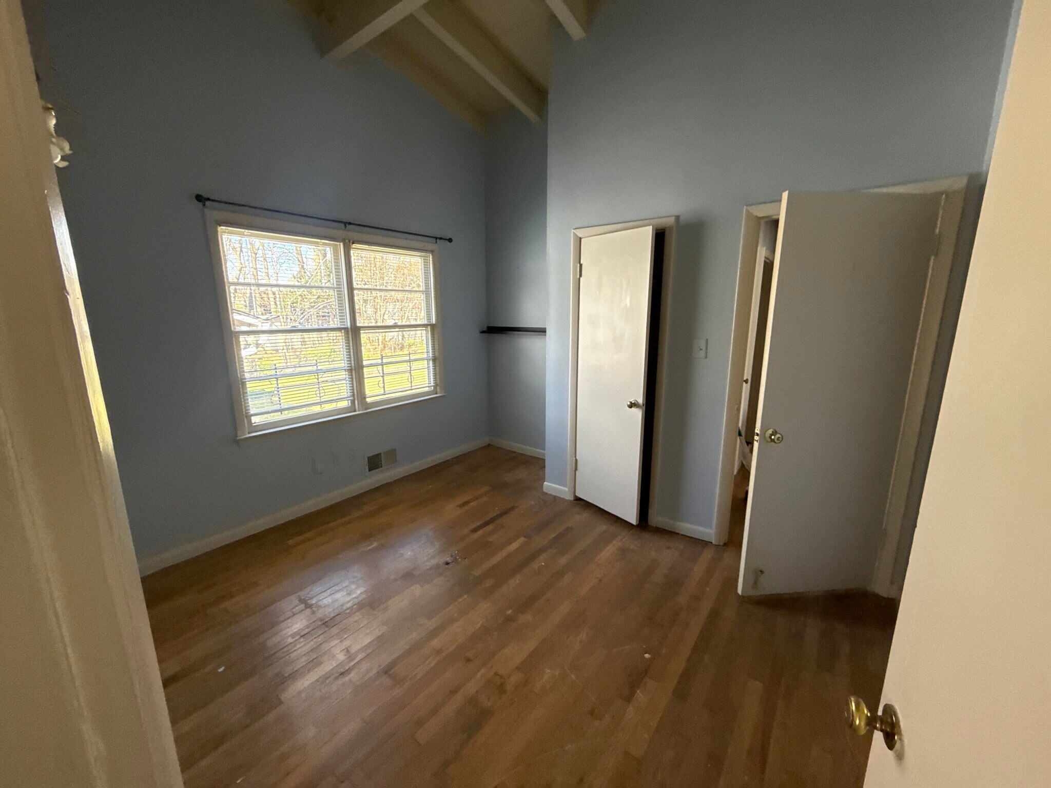 Building Photo - 1009 Hampton St NW