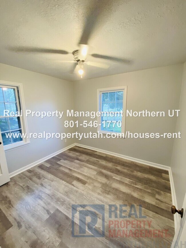 Building Photo - 3 Bedroom 1.5 Bath Ogden Home available now