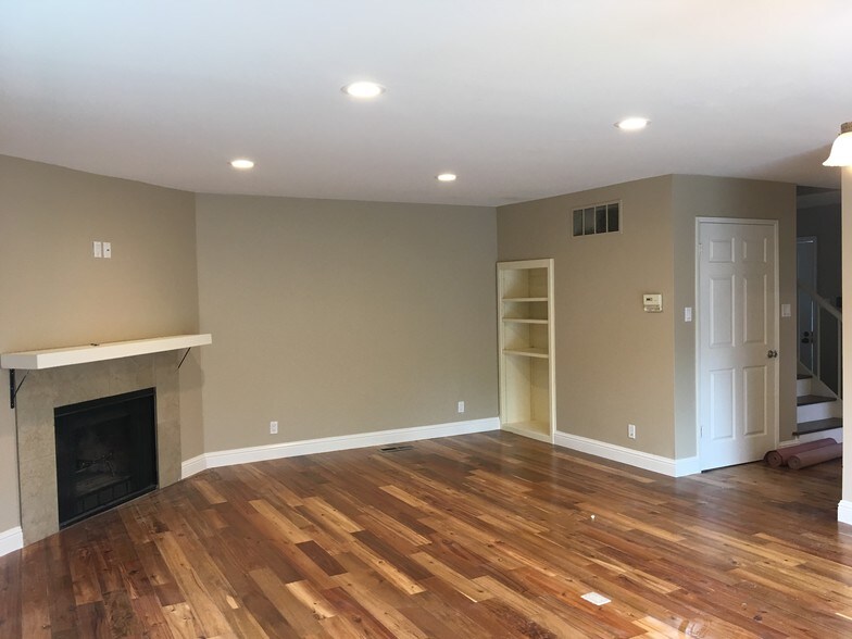 Building Photo - 20296 Pacifica Dr