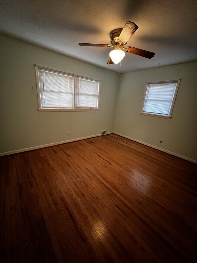 Building Photo - 4214 Blossomwood Dr