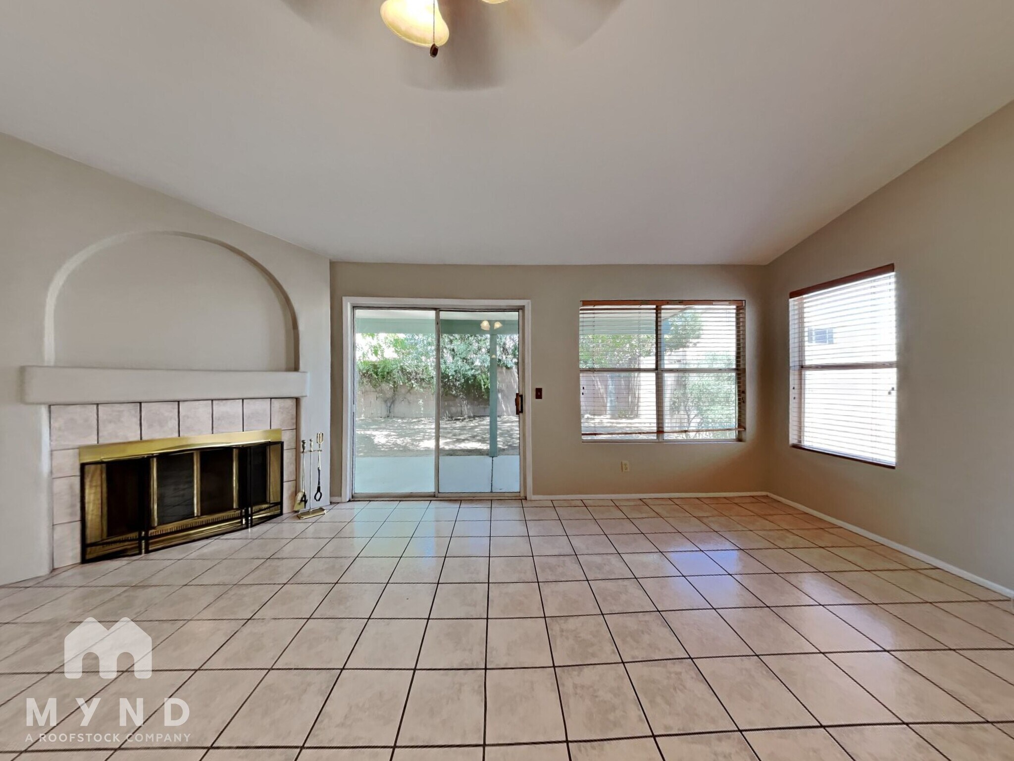 Building Photo - 3828 W Mariposa Grande Ln