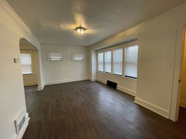 Building Photo - 3158 N 39th St