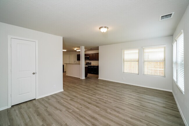 Building Photo - 5306 Freshwater Way