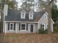 Building Photo - St. Andrews- Offering Self Guided Tour with RENTLY!