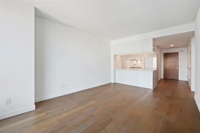 Building Photo - 99 Hudson St