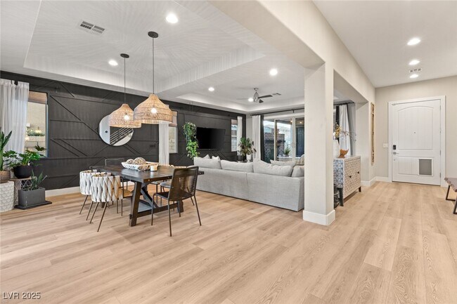 Building Photo - 258 Castellari Dr