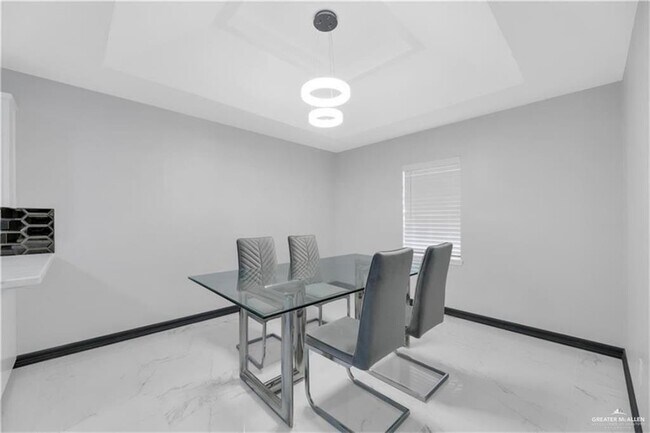 Building Photo - 4109 Sonora Ave