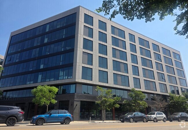 Building Photo - 1461 S Blue Island Ave