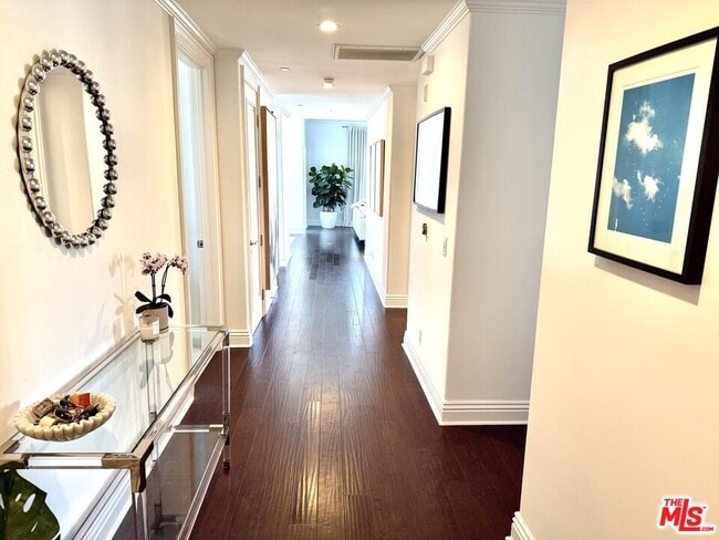 Building Photo - 1316 Amherst Ave