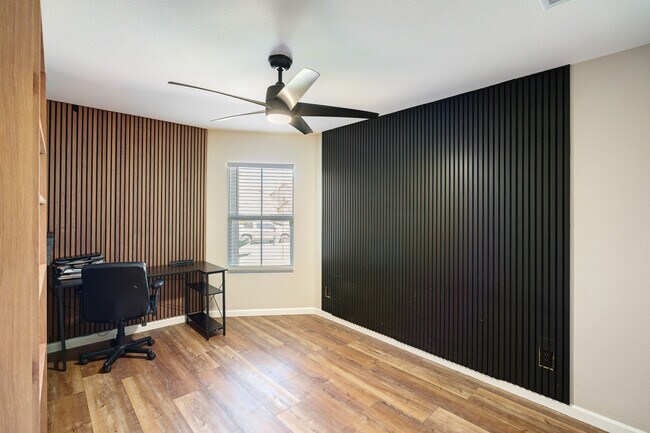 Building Photo - 25349 Silverwood Ln