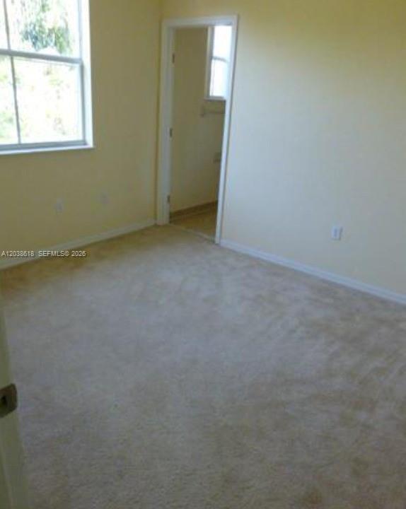 Building Photo - 641 E Mowry Ct