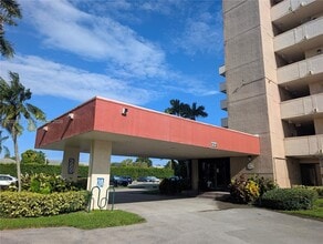 Building Photo - 8900 Washington St
