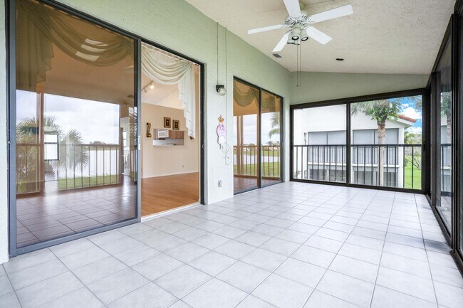 Building Photo - 10910 Lakemore Ln