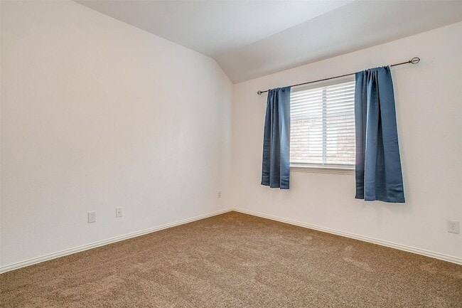 Building Photo - 1721 Castle Creek Dr