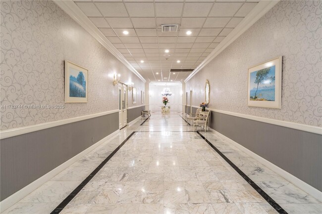 Building Photo - 3800 S Ocean Dr