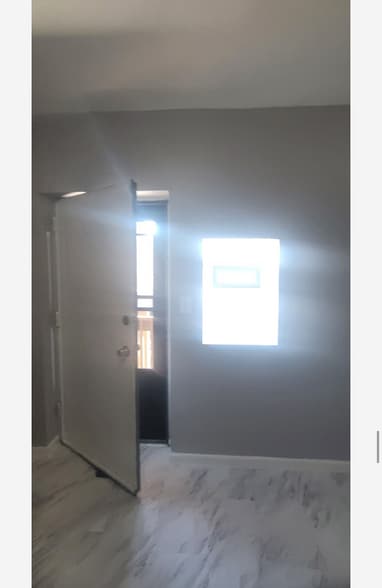 Building Photo - 8043 S Maryland Ave