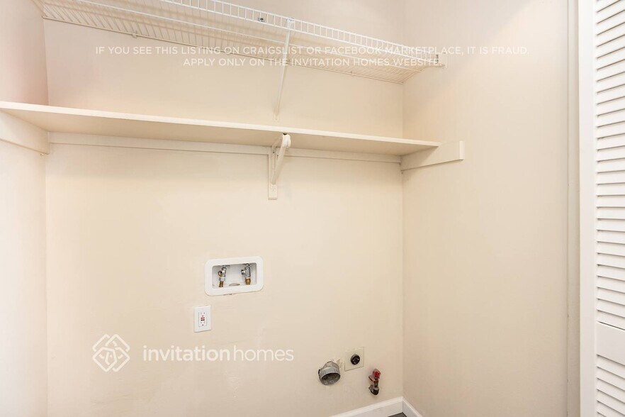 Building Photo - 2990 Frazier Ln