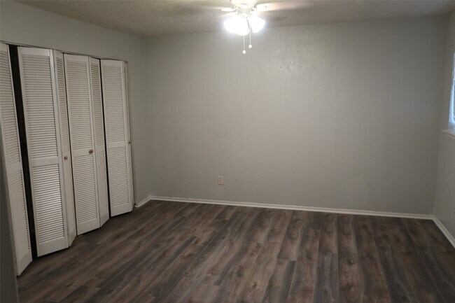 Building Photo - 15326 McConn St