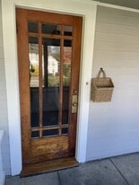 Building Photo - 13 Middle St