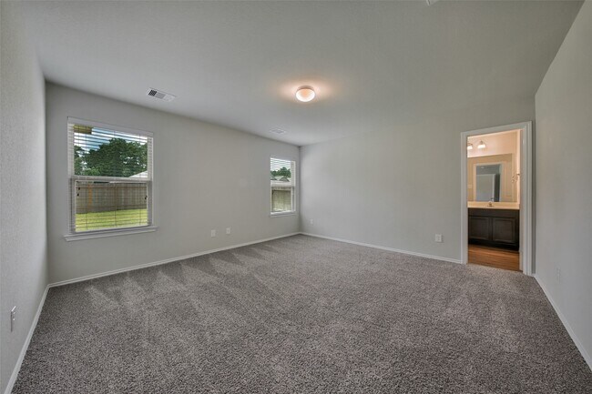 Building Photo - 5423 Briarstone Ridge Ln