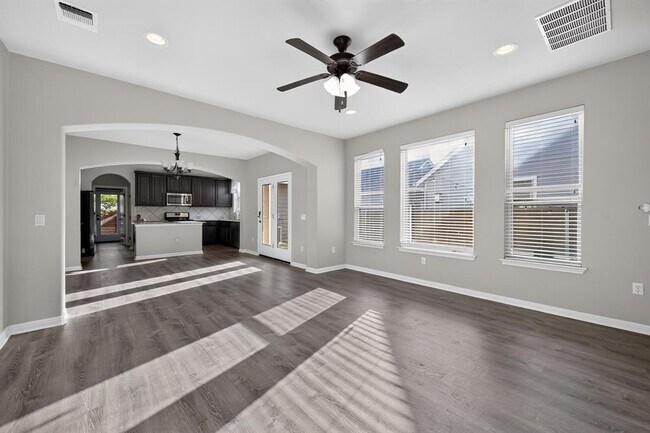 Building Photo - 5800 Baythorne Dr