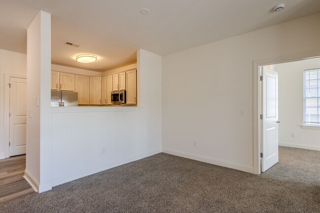 Montage-livingroom - Montage at Hamilton Apartments 55+ Community