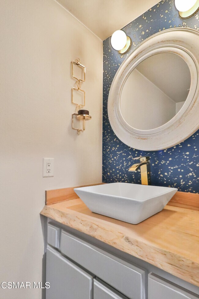 Building Photo - 15155 Marquette St