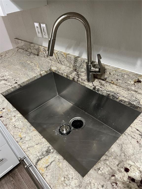 Building Photo - 2411 W Horatio St