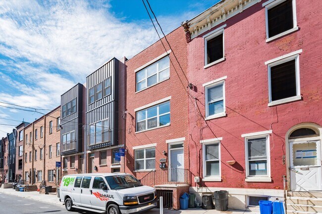 Building Photo - 1705 Arlington St